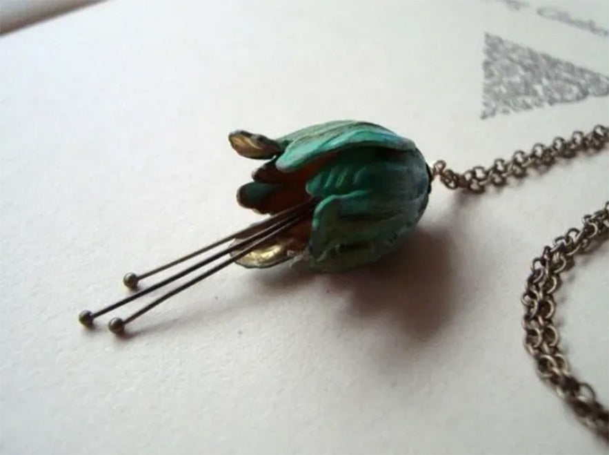 Large Green Tulip Flower Necklace