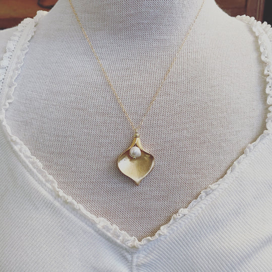 Gold Calla Lily Necklace With White Pearl