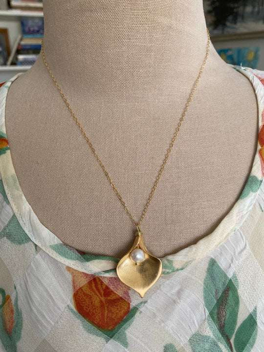 Gold Calla Lily Necklace With White Pearl